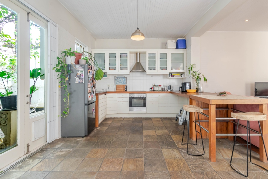 2 Bedroom Property for Sale in Tamboerskloof Western Cape